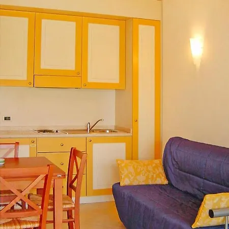 Le Corti Del Padenghe Apartment